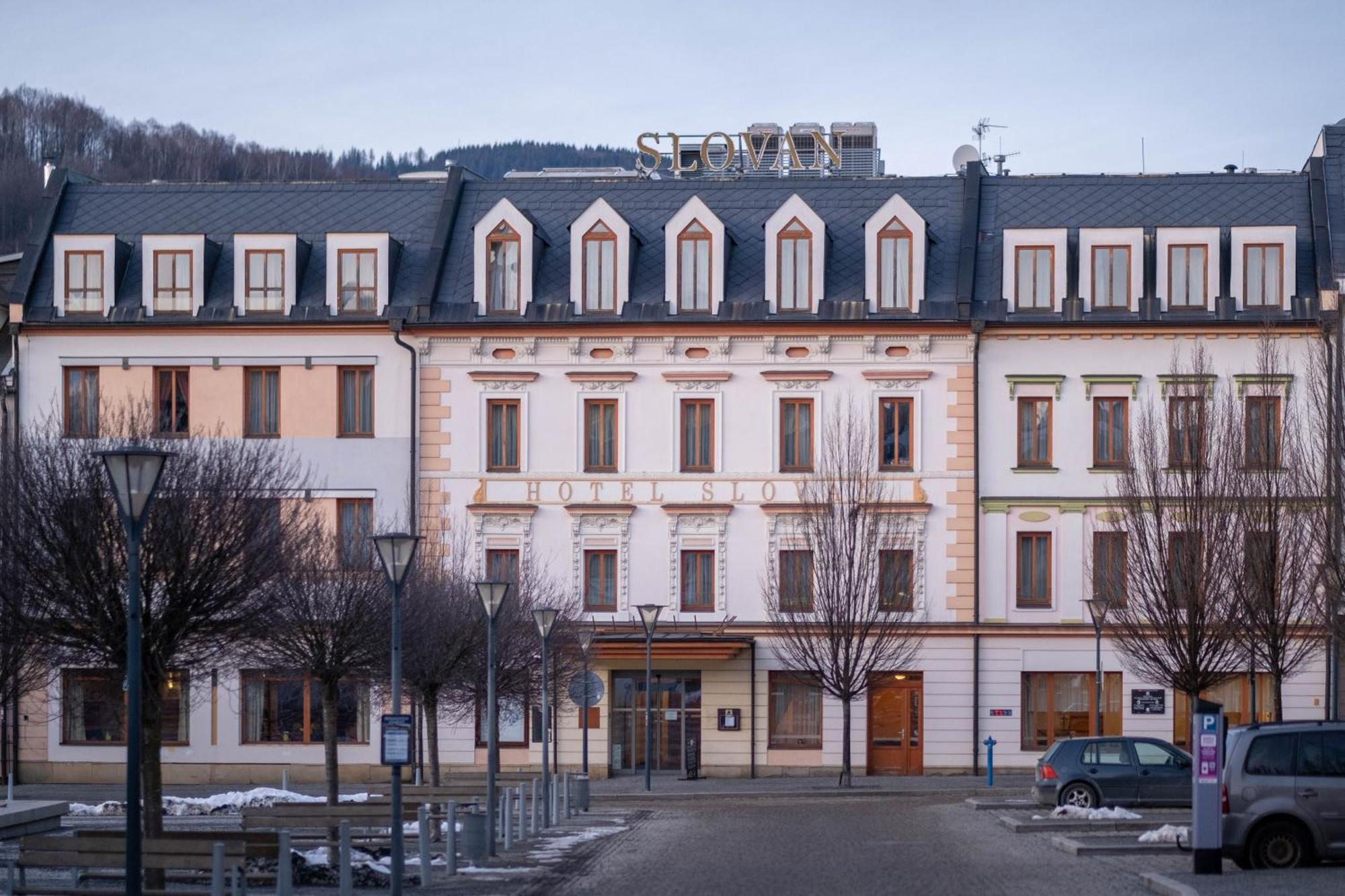 Hotel Slovan Jeseník Exterior foto